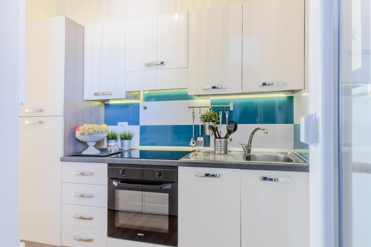 "Libeccio Apartment" Fronte Mare Con Garage Privato Lido di Camaiore Dış mekan fotoğraf
