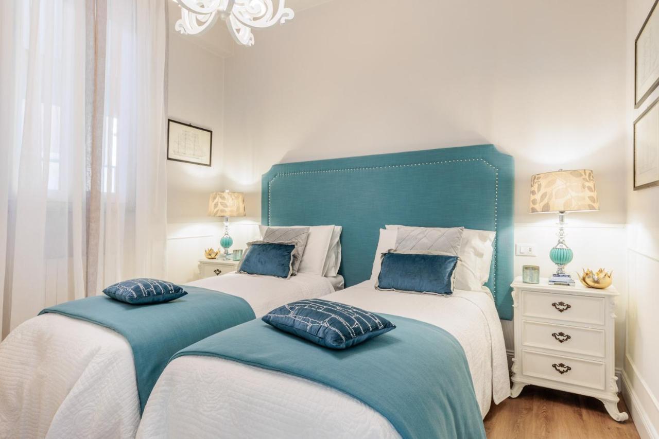"Libeccio Apartment" Fronte Mare Con Garage Privato Lido di Camaiore Dış mekan fotoğraf