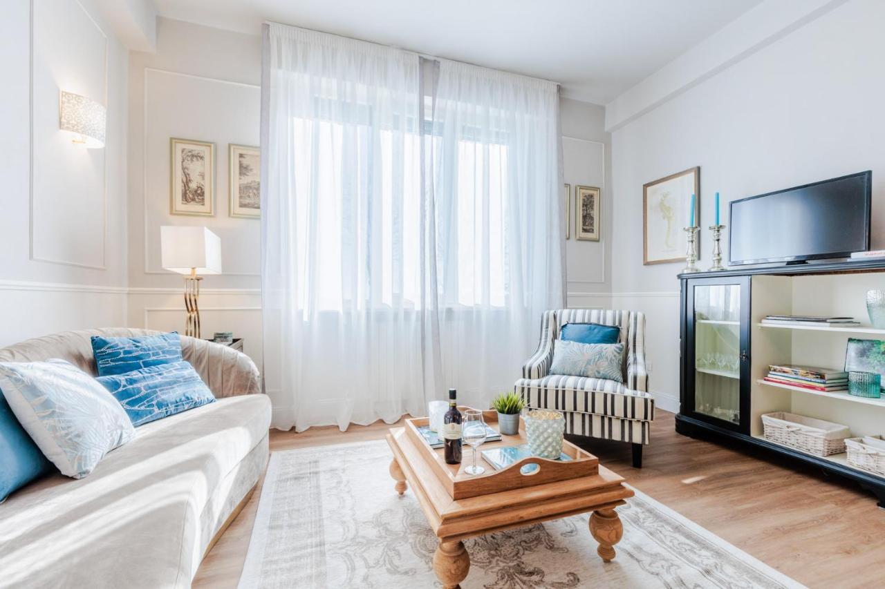 "Libeccio Apartment" Fronte Mare Con Garage Privato Lido di Camaiore Dış mekan fotoğraf